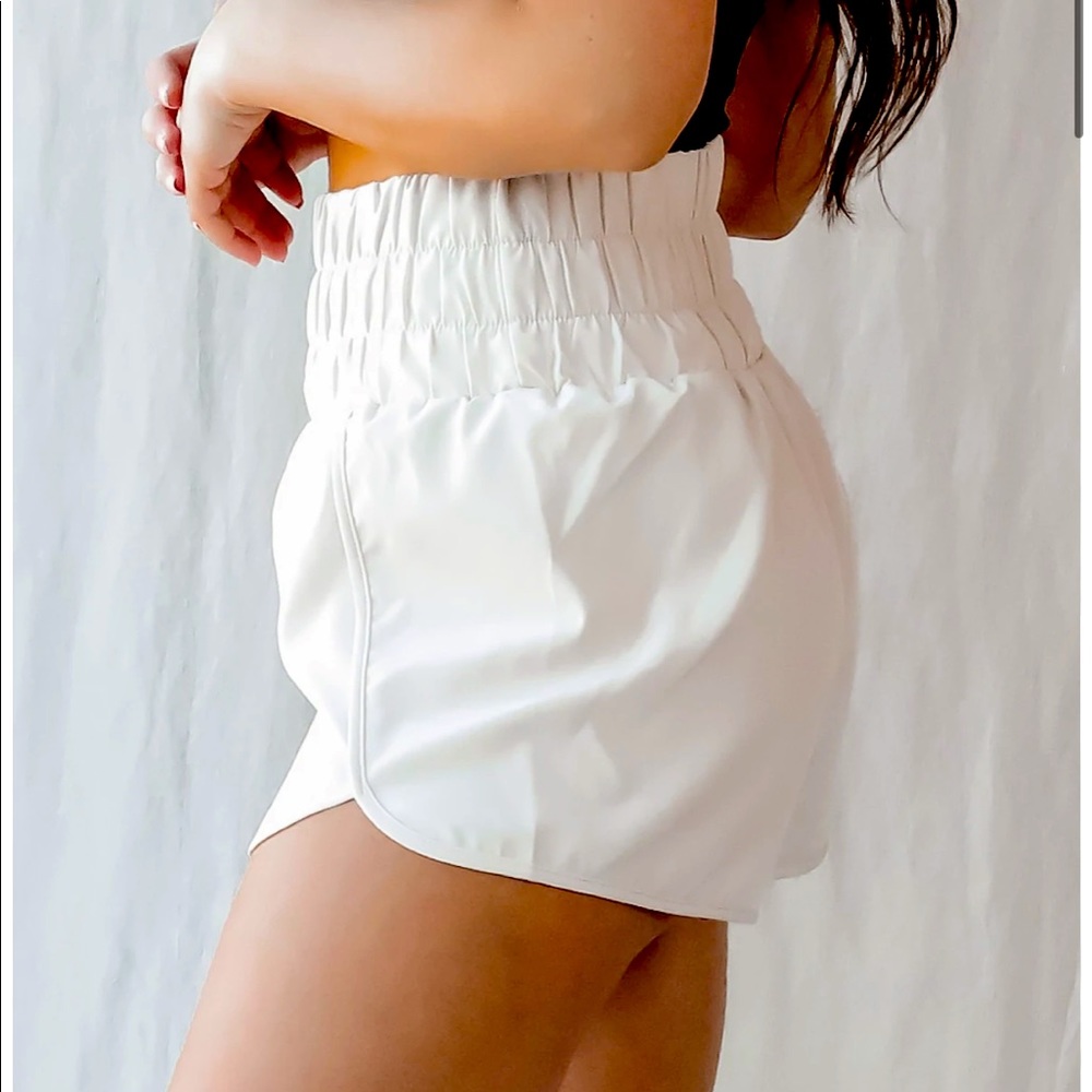 Amazing Lace Running into the new year shorts